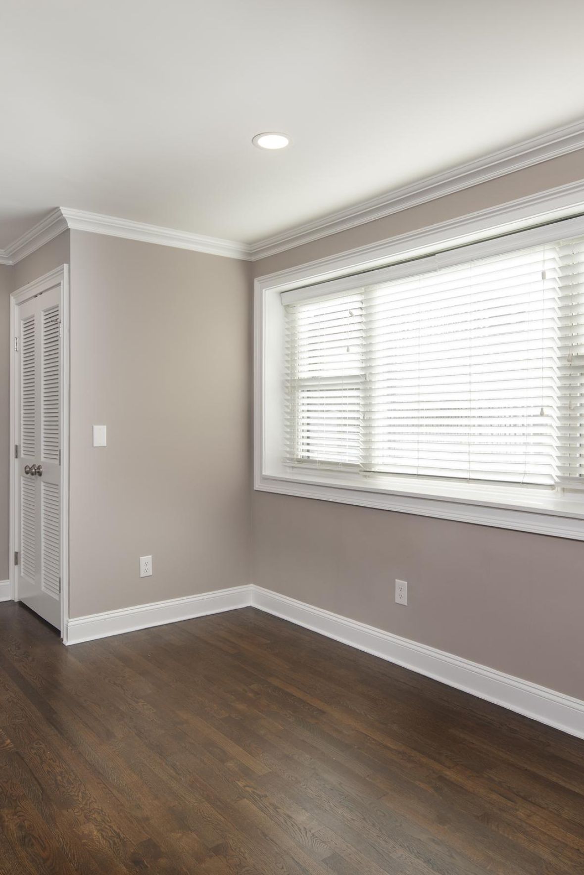 Villa Malta Large White Airy Bathroom