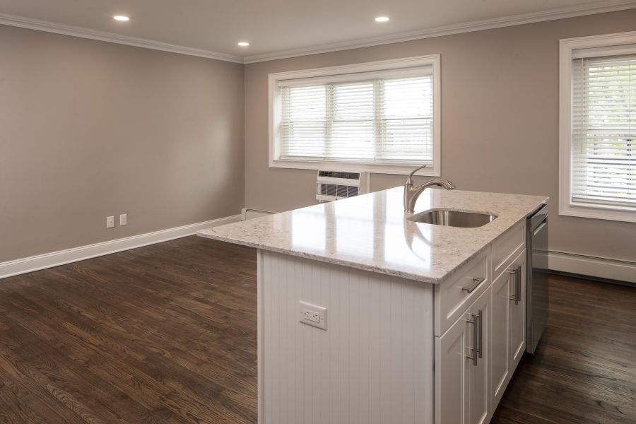 Woodland Hills Manor Modern Minimal Bathroom with Tub and Sink