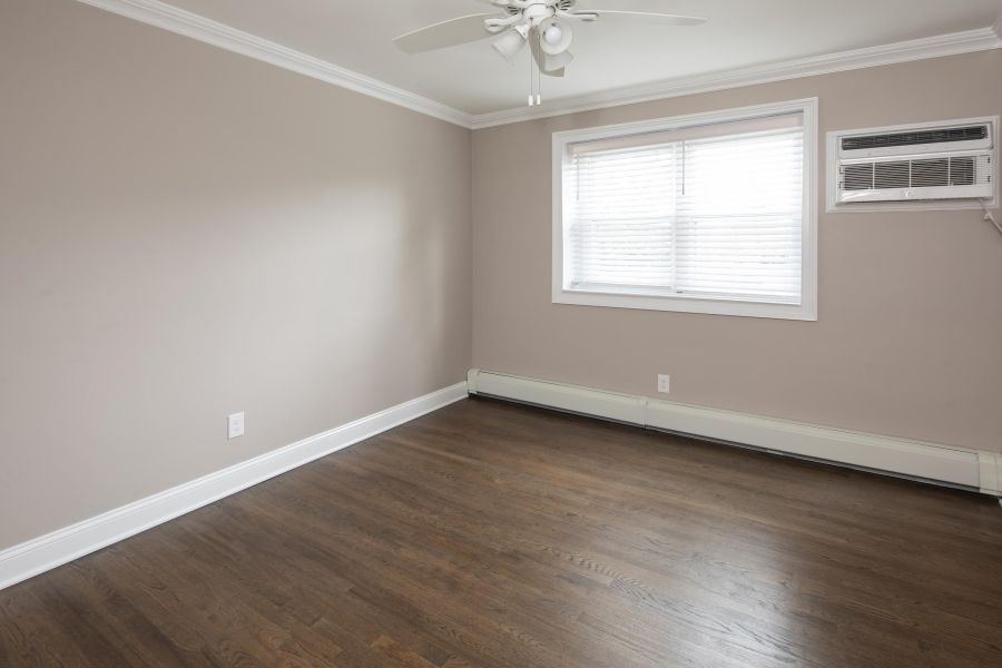 Woodland Hills Manor Modern Minimal Bathroom with Tub and Sink